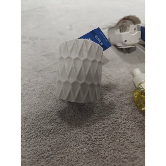 Lot of 3 Yankee Candle Christmas Cookie Scent Plug-In ScentPlugs And Diffusers - Picture 5 of 7